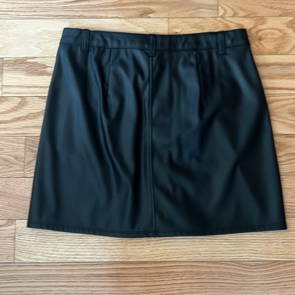 Pleated Skirt - Picture 3 of 3